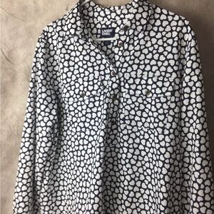 Lands' End Navy Shirt with White Heart Print Large. Great for the office